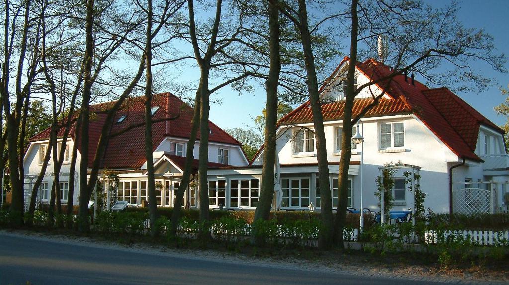 Hotel Haus Kranich Prerow Zewnętrze zdjęcie